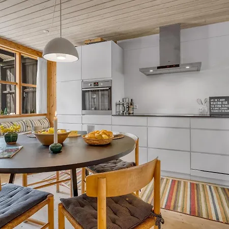 Дом отдыха 2 Bedroom Gorgeous In Vaeggerlose