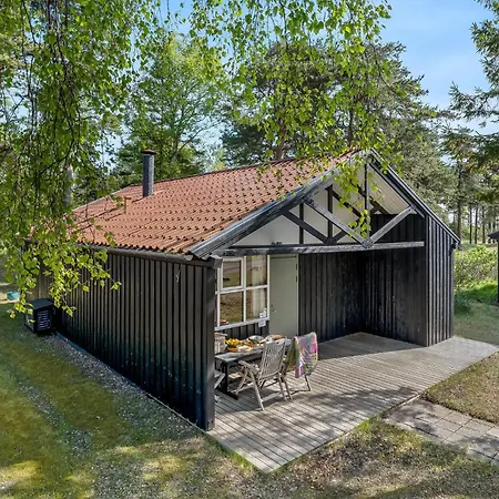 Дом отдыха 2 Bedroom Gorgeous In Vaeggerlose *