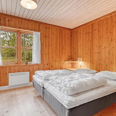 2 Bedroom Gorgeous In Vaeggerlose